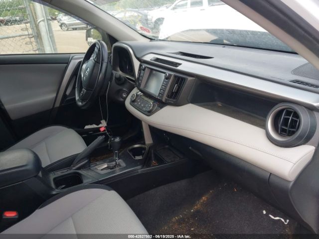 2017 TOYOTA RAV4 JTMRFREV7HD199244 Photo 4