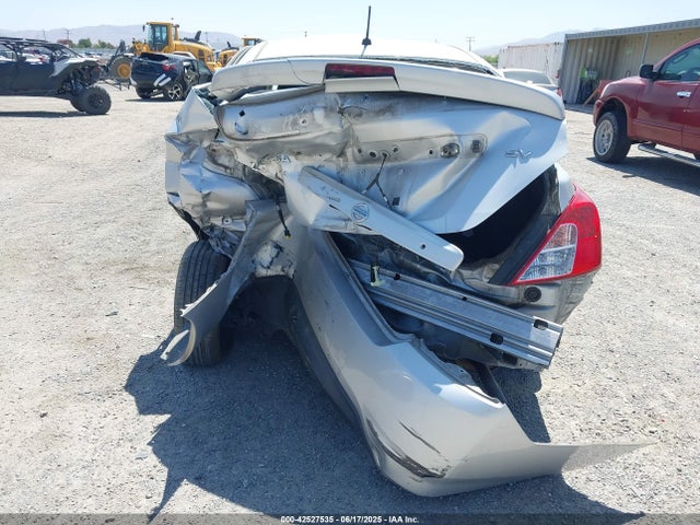 3N1CN7AP8JL867964 Nissan 2018