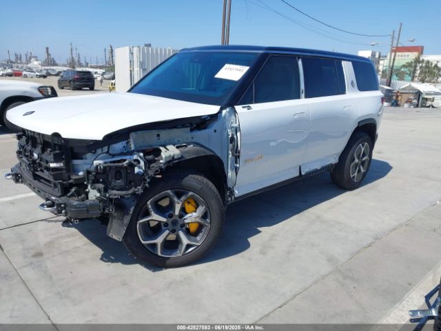 2023 RIVIAN R1S 7PDSGABA8PN020129 Photo 1