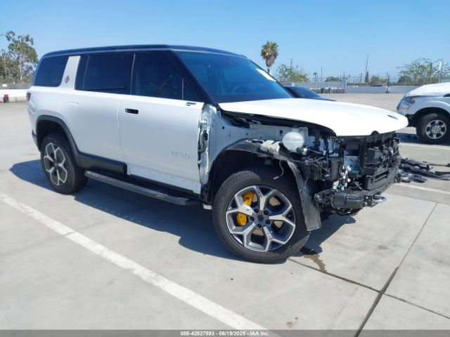 2023 RIVIAN R1S 7PDSGABA8PN020129 Photo 2