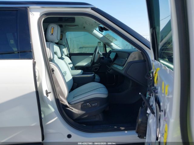 2023 RIVIAN R1S 7PDSGABA8PN020129 Photo 4