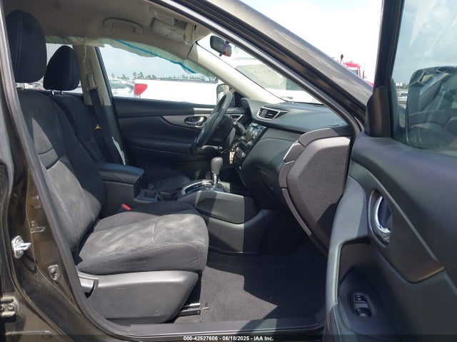 42527606 :رقم المزاد ، 5N1AT2ML6FC793884 vin ، 2015 Nissan Rogue S مزاد بيع