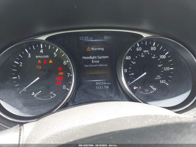 42527606 :رقم المزاد ، 5N1AT2ML6FC793884 vin ، 2015 Nissan Rogue S مزاد بيع