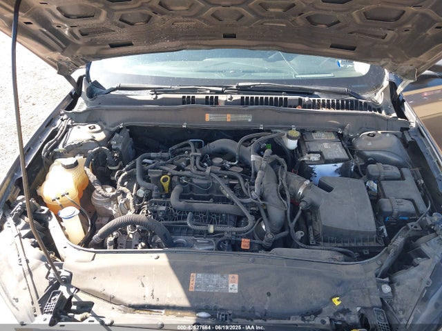 3FA6P0HD2KR238924 Ford 2019