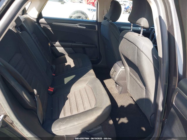 3FA6P0HD2KR238924 Ford 2019