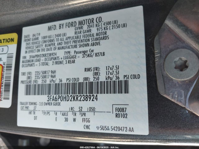 3FA6P0HD2KR238924 Ford 2019