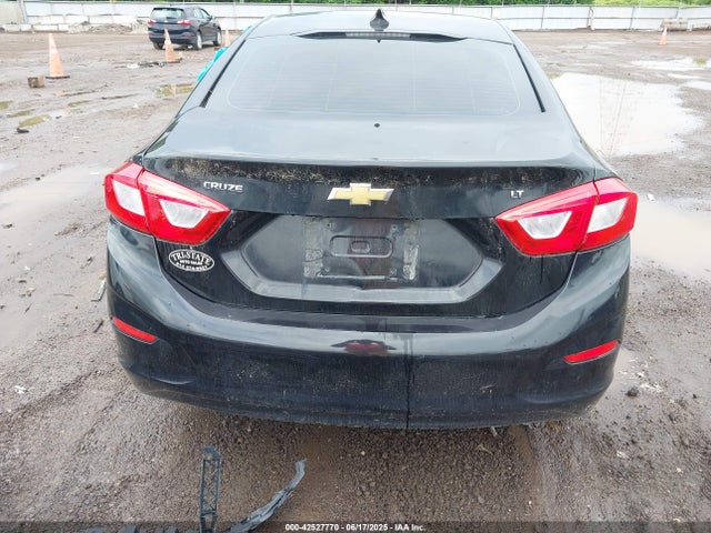 Chevrolet le2 -di: direct injection, vvt: variable valve timing, gen, alum 2017 1G1BE5SM3H7108521 Image 16