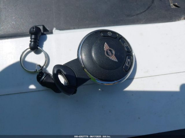 2011 MINI COOPER S WMWSV3C58BTY14351 Photo 10