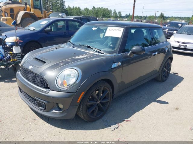 2011 MINI COOPER S WMWSV3C58BTY14351 Photo 1