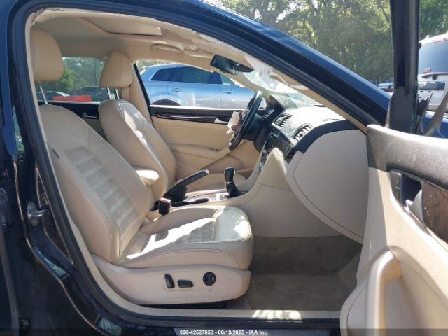 2015 VOLKSWAGEN PASSAT 1VWCV7A31FC071700 Photo 4