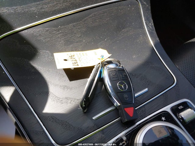 WDC0G4KB5KV151983 Mercedes-Benz m274