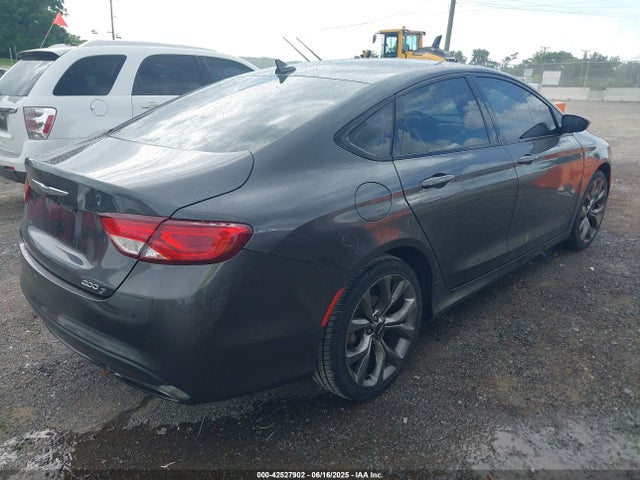 Chrysler 2015 2015 1C3CCCBB2FN761066 Image 4