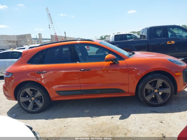 Porsche Macan 2023 WP1AA2A56PLB14311 Image 13