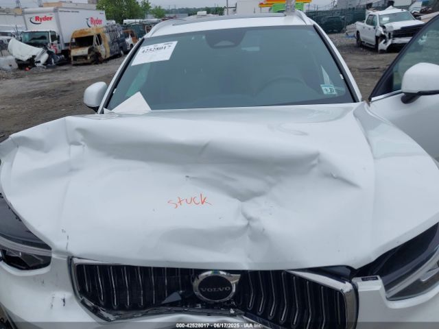 2024 VOLVO XC40 YV4L12UK3R2341795 Photo 9