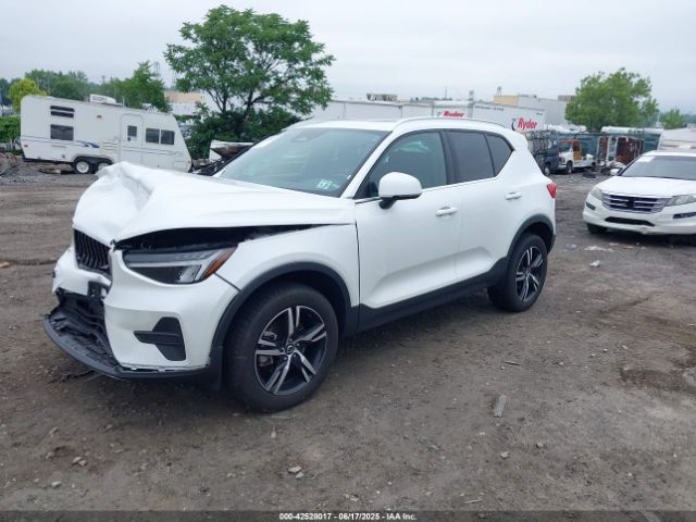 2024 VOLVO XC40 YV4L12UK3R2341795 Photo 1