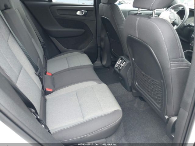2024 VOLVO XC40 YV4L12UK3R2341795 Photo 7