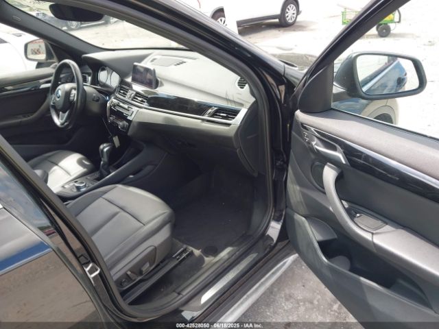 2019 BMW X1 WBXHU7C52K5L11851 Photo 4