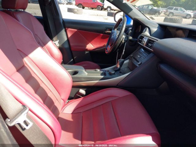 2019 LEXUS IS 300 JTHC81D21K5038302 Photo 4