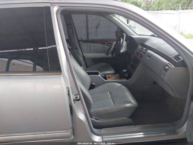 1999 MERCEDES-BENZ E 320 WDBJF65H9XA809911 Photo 4