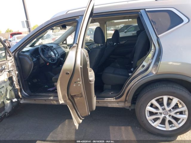 2018 NISSAN ROGUE KNMAT2MT3JP526854 Photo 7