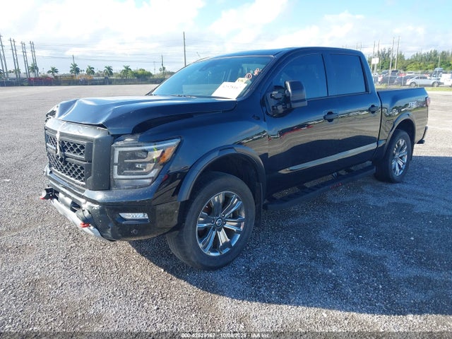 Nissan Titan 2024 1N6AA1ED5RN105102 Image 2