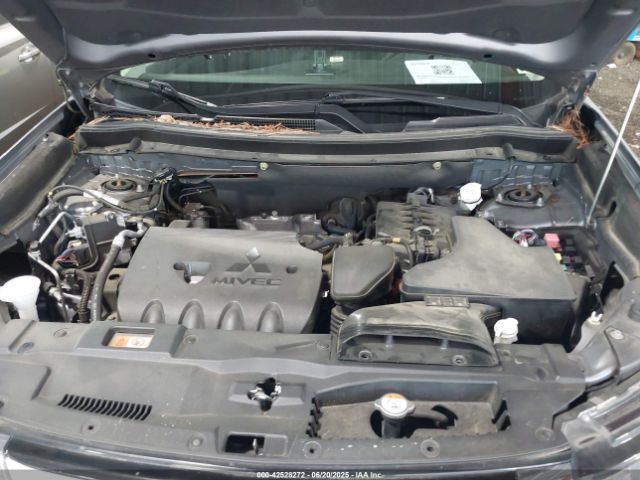 2018 MITSUBISHI OUTLANDER JA4AZ3A33JJ005042 Photo 9