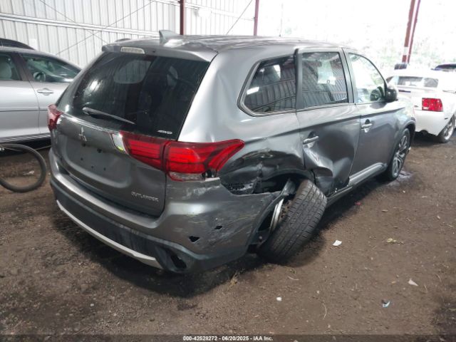 2018 MITSUBISHI OUTLANDER JA4AZ3A33JJ005042 Photo 3