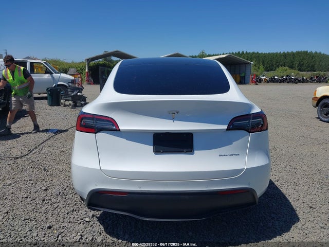 7SAYGDEEXNF401870 Tesla 2022