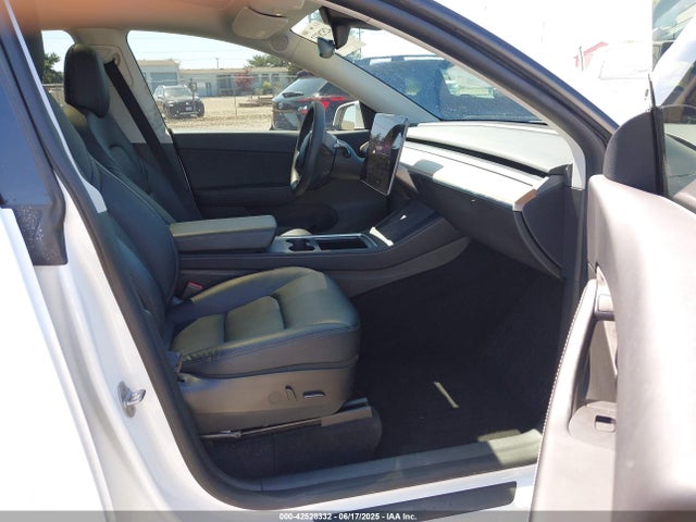 2022 TESLA MODEL Y 7SAYGDEEXNF401870 Photo 4