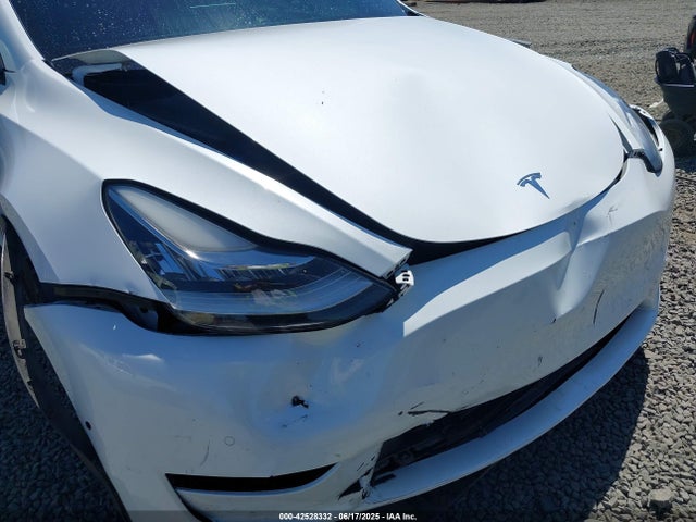 2022 TESLA MODEL Y 7SAYGDEEXNF401870 Photo 5