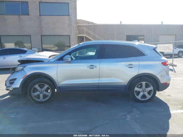 5LMCJ1A96FUJ23115 Lincoln 2015