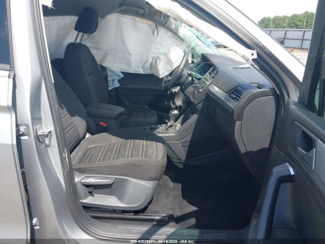 2022 VOLKSWAGEN TIGUAN 3VV0B7AXXNM080962 Photo 4