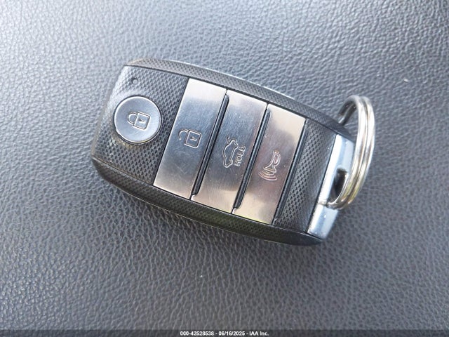 5XXGT4L32KG353490 KIA gdi