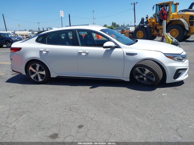 5XXGT4L32KG353490 KIA gdi