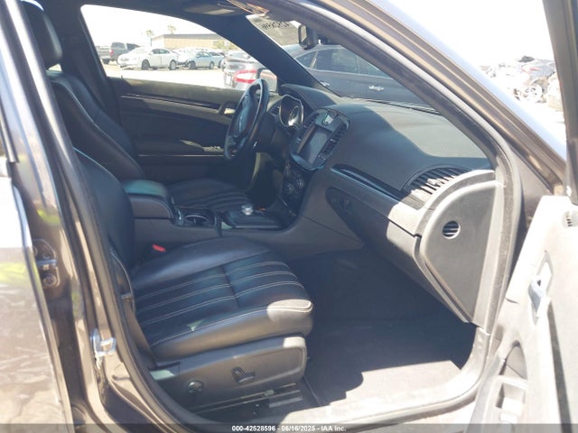 Chrysler 300 2022 2C3CCABG7NH154250 Image 5