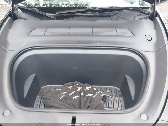 42528620 :رقم المزاد ، 7SAYGAEE6PF915183 vin ، 2023 Tesla Model Y Awd/long Range Dual Motor All-wheel Drive مزاد بيع