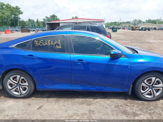 42528628 :رقم المزاد ، 19XFC2F5XGE069635 vin ، 2016 Honda Civic Lx مزاد بيع