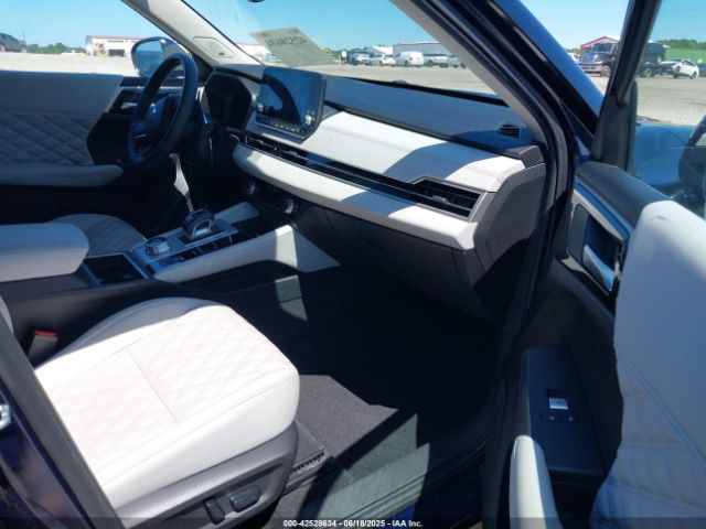 2023 MITSUBISHI OUTLANDER JA4J3VA80PZ042908 Photo 4