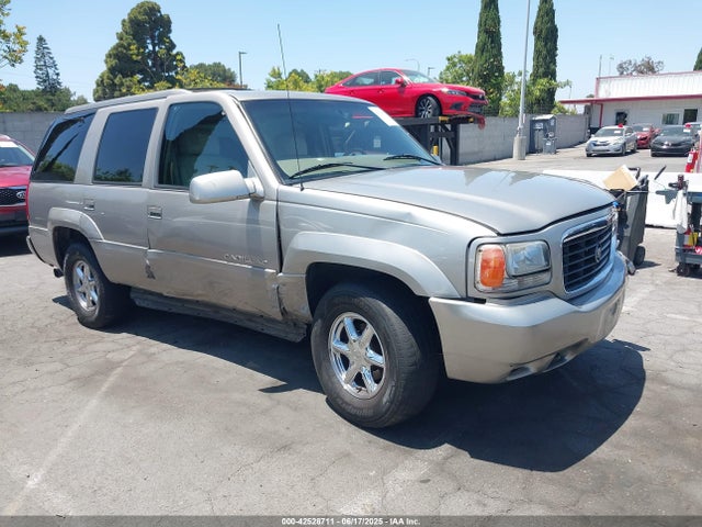 2000 CADILLAC ESCALADE 1GYEK63RXYR217814 Photo 0
