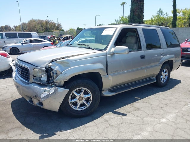 2000 CADILLAC ESCALADE 1GYEK63RXYR217814 Photo 1