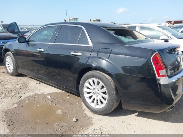 2013 CHRYSLER 300 2C3CCAAG3DH743912 Photo 2