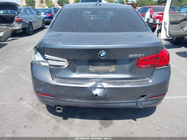 2018 BMW 320I WBA8A9C5XJAH13883 Photo 5