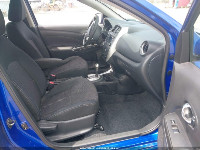 3N1CN7AP0HL812127 Nissan 2017