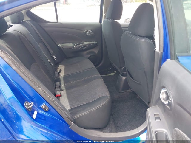 3N1CN7AP0HL812127 Nissan 2017