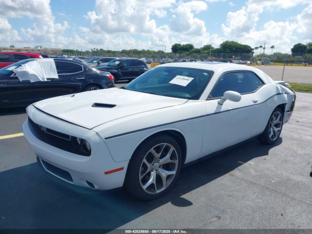 2015 DODGE CHALLENGER 2C3CDZBG4FH723004 Photo 1