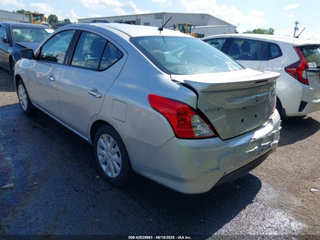 2017 NISSAN VERSA 3N1CN7AP3HK434584 Photo 2