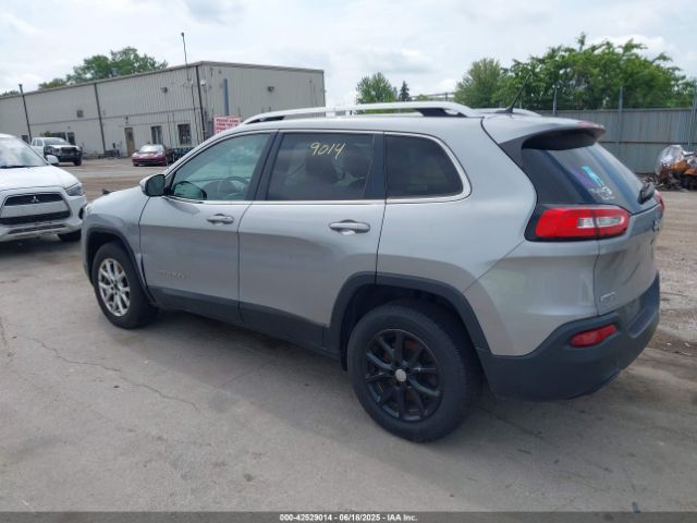 2017 JEEP CHEROKEE 1C4PJMCB0HW632246 Photo 2