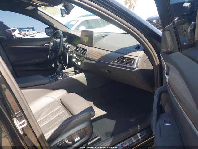 WBA13AG02PCL57323 BMW 530e