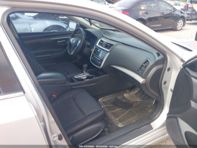 2016 NISSAN ALTIMA 1N4AL3AP4GN352302 Photo 4