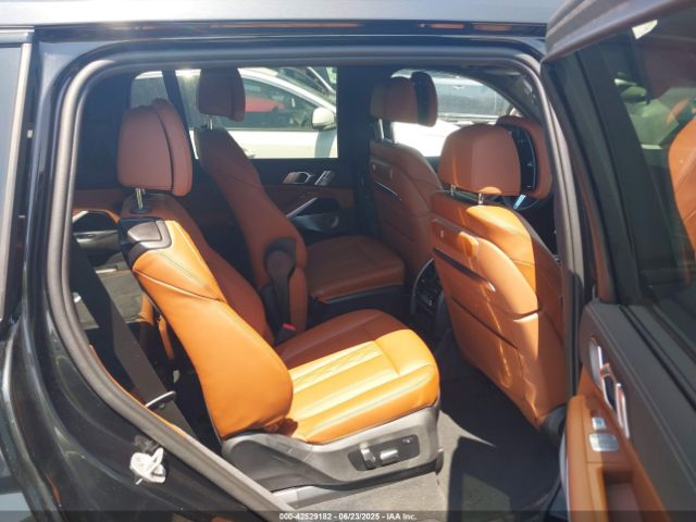2025 BMW X7 5UX23EM04S9X21636 Photo 7